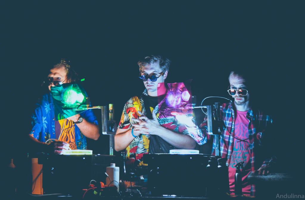 Weird Visuals /|\ Anabasis